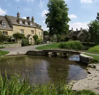 Airport transfer services in Stow on the Wold
