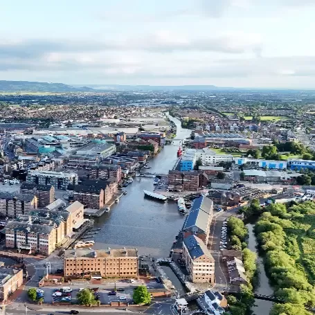 Airport transfer and chauffeur services in Gloucester