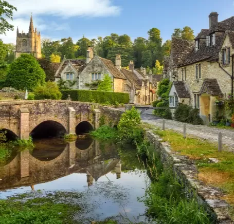 Bespoke driving tours of The Cotswolds